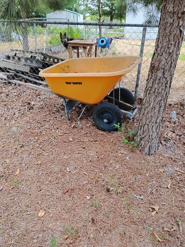 True Temper Wheel Barrel