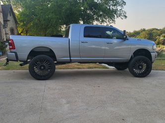 26's Dodge 8 Lug Bolt Pattern