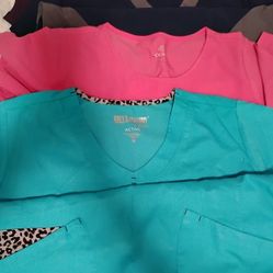 Women's  Scrubs - M,L,XL 