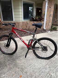 Men’s Trek Mountain Bike