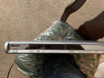 MEMOREX  DVD PLAYER 