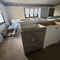 30” Vanity Brand New With No Top