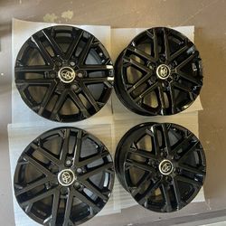 New Toyota Tundra Rims 18” OEM Factory Wheels Rines New Gloss Black Powder Coated ( Exchange Available )( Cambio Disponible ) 2022-2026 Tundra 