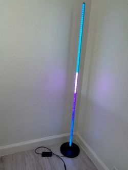 Govee RGBICW Smart Floor Lamp Basic