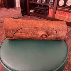 Stay logged in; Super Cool Trinket Box Made From an Old Log: