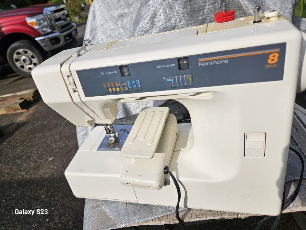 Sears Kenmore 8 Stitch Sewing Machine.