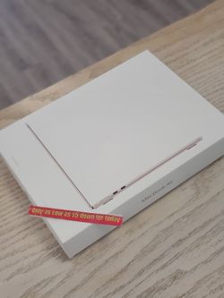 💻 MacBook Air 13.6” M2 (16GB RAM) Laptop  – Take It Home for Just $5 Down! No Credit Needed 