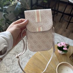 Guess Pink Cross Bag With Carthoder And Cellphon Packet