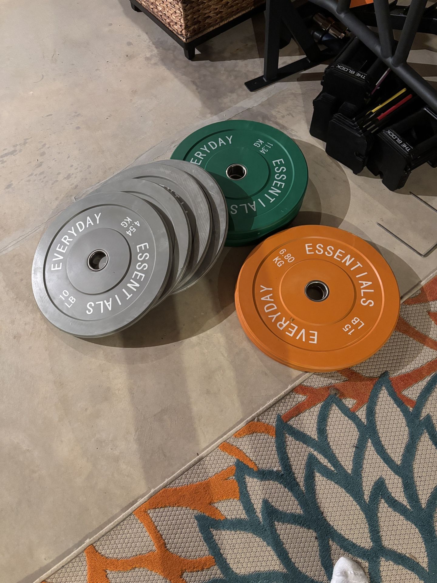 120lbs setEveryday Essentials Color-Coded Rubber Bumper Plates