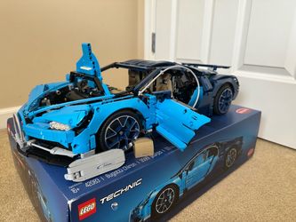 LEGO Technic Bugatti Chiron 42083