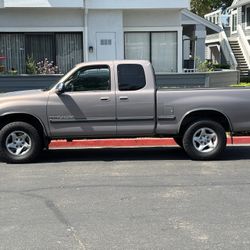 Toyota Tundra 2002 V8 