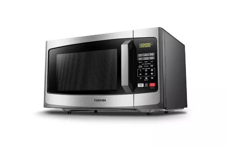Toshiba 0.9 cu. ft. Stainless Steel Countertop Microwave Oven Silver