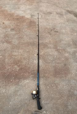 Daiwa procaster 120 fishing rod + reel combo for Sale in Miami, FL - OfferUp