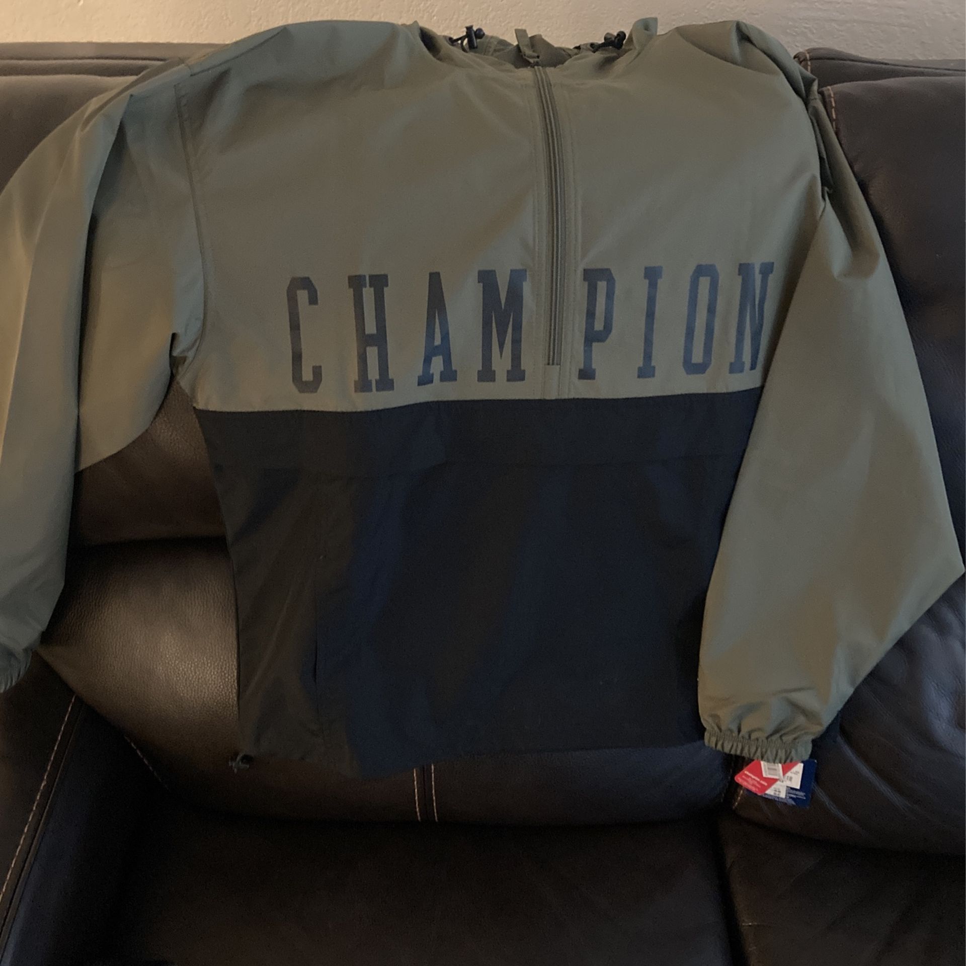 BRAND NEW🔥SIZE Medium-Champion Windbreaker Raincoat Jacket🔥Only $10