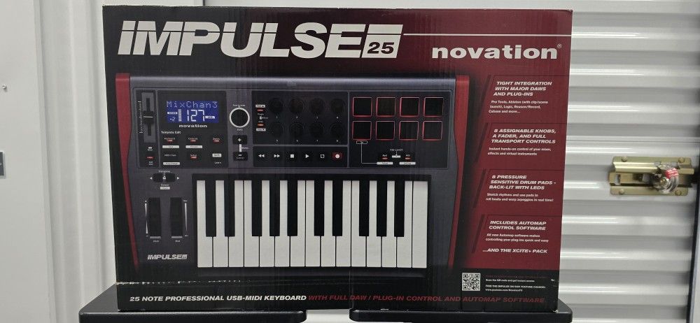 Novation IMPULSE 25 Key MIDI Controller