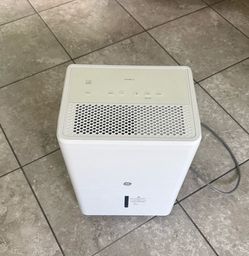 General Electric Portable Dehumidifier ADEL22LAQ2  22.83pints 24hrs 115v Hz60