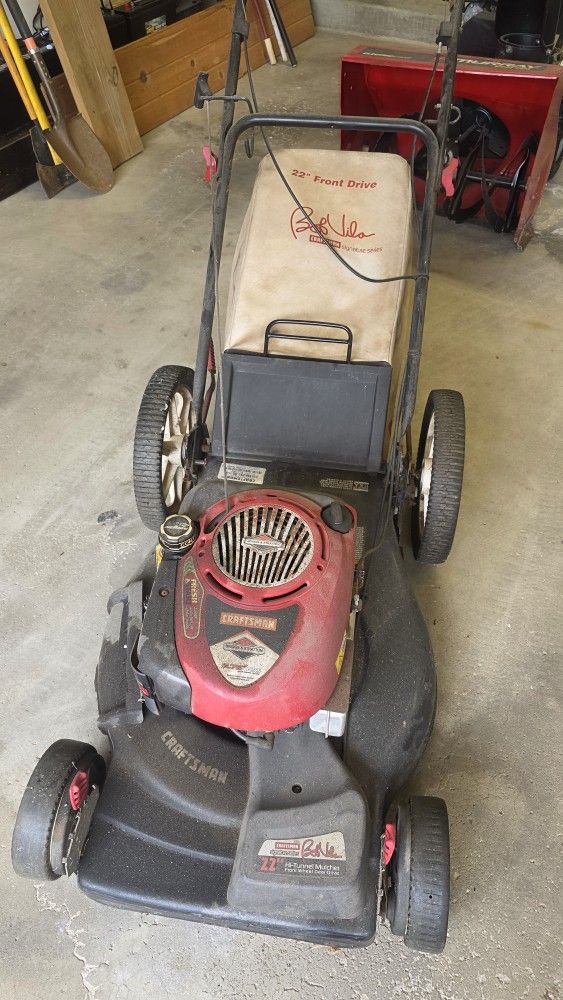 Craftsman Self-Propelled Lawn Mower 22"
