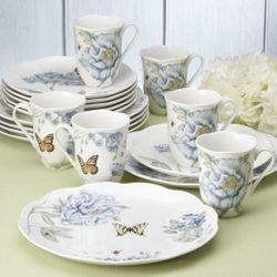 VENDO 18 PIECE DINNERWARE SET VAJILLA DE 18 PIEZAS BUTTERFLY MEADOW 