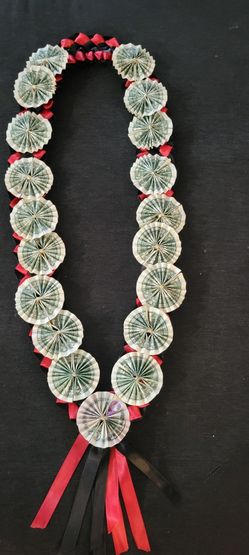 Ribbon Lei