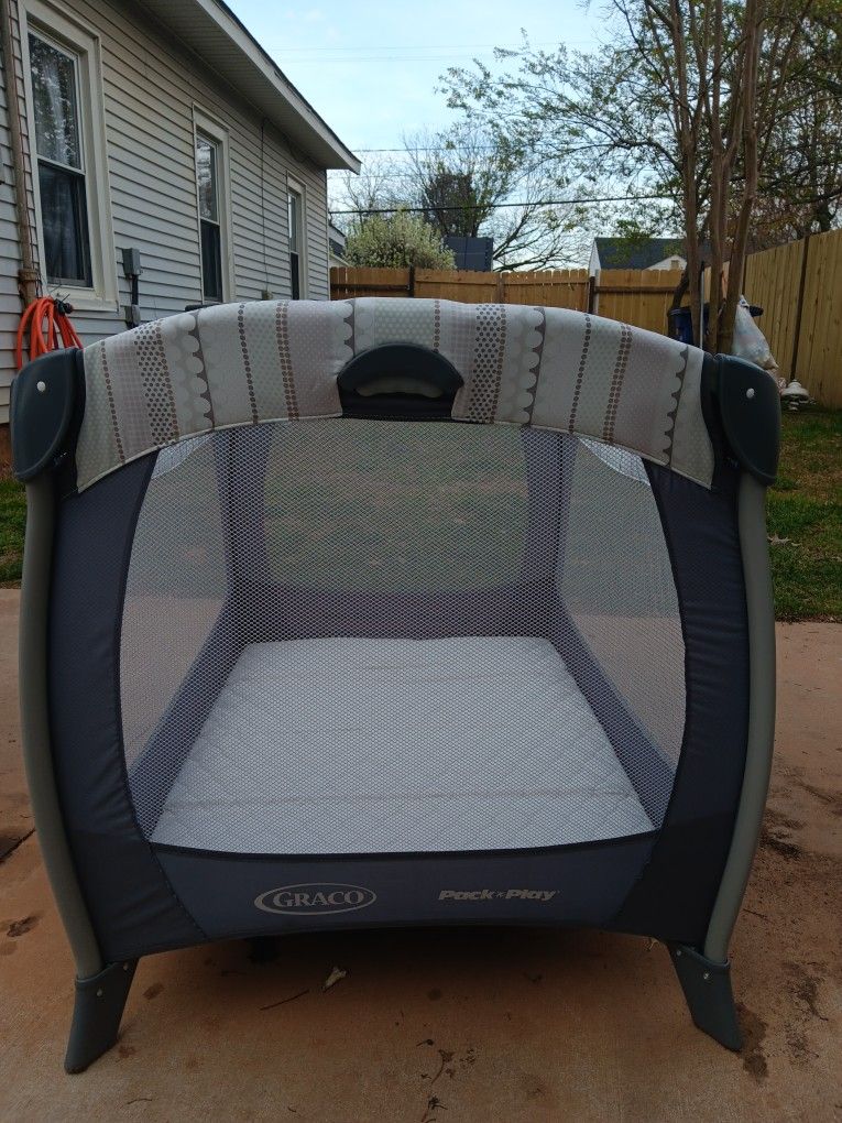 Graco Pack N Play