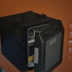 Brand New Cooler & Wireless Speaker