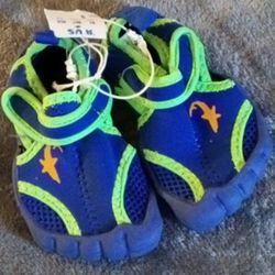 BABIES R US WATER SHOES NEW W/ TAGS SIZE 3