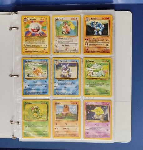 Base Set Pokémon Cards Lot (34)