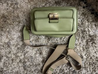 Michael Kors Crossbody Bag – Authentic – Cute Color