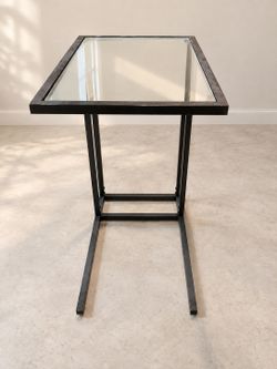 IKEA VITTSJÖ glass laptop stand