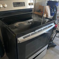 Stove - All Work Besides Right Big Round Dont Work