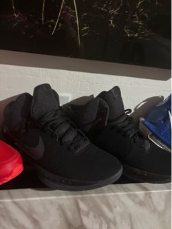 Black Nike