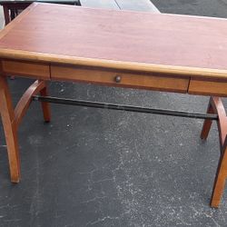Office / Writing Table 