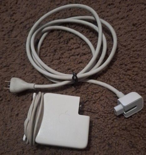 Apple 60W Magsafe Power Adapter Fir MacBook