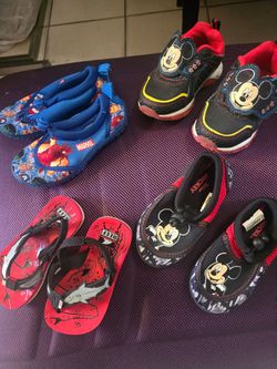 Zapatos de niños