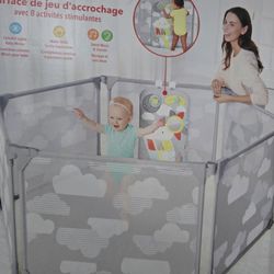 Skip-Hop Expandable Enclosure 