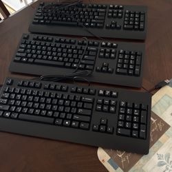 3 Logitech Keyboard 