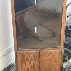 Oak display / bookcase cabinet