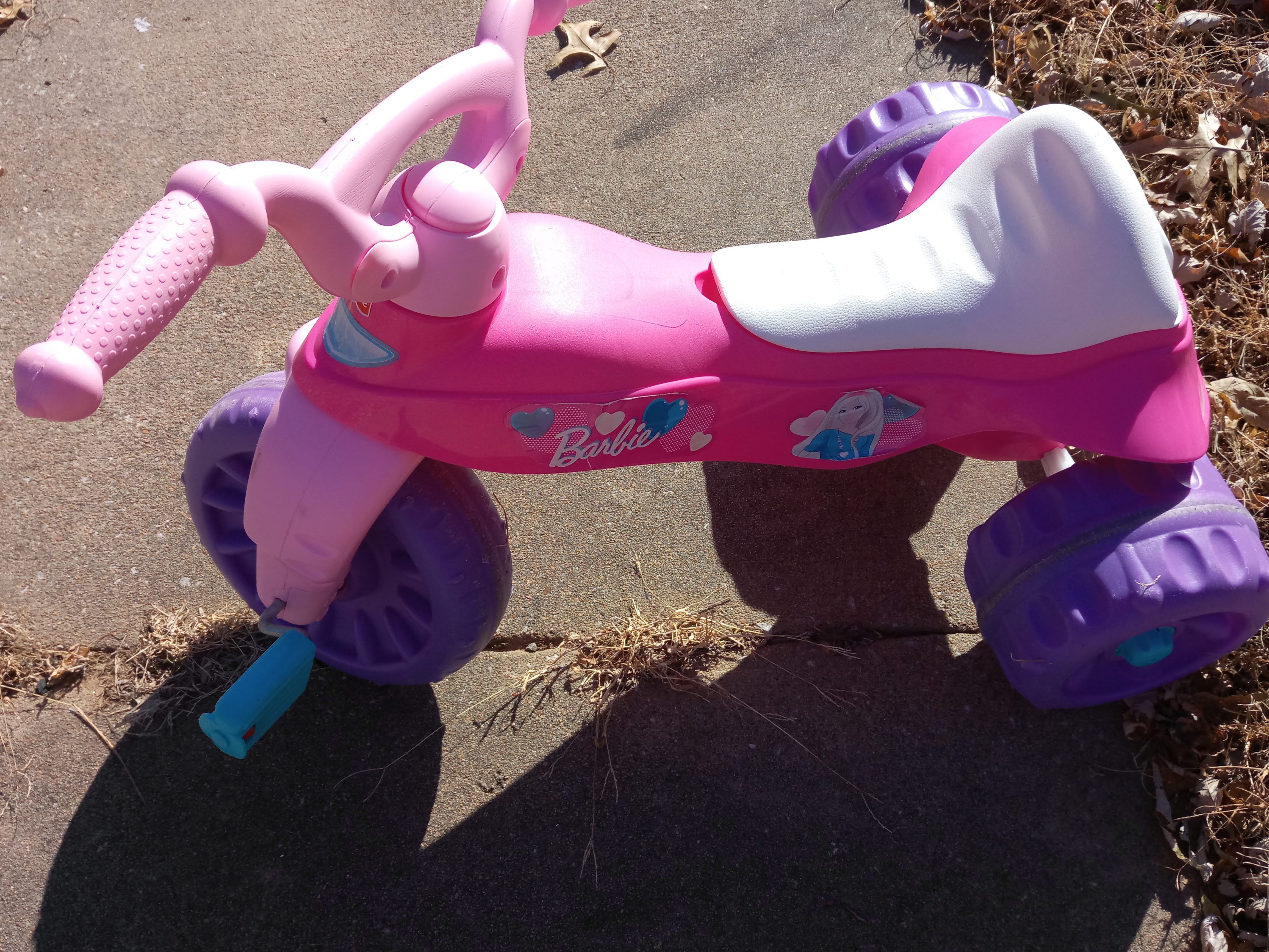 FISHER-PRICE BARBIE TOUGH TRIKE WITH LIFT UP SEAT