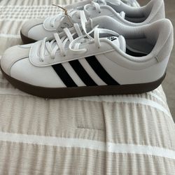 Adidas Court Size 6 1/2 