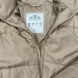 Hollister Puffer Jacket 