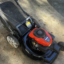 Poulan  6.75 hp self-propelled with bagger