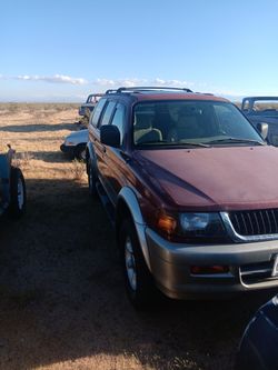 1999 Mitsubishi Montero