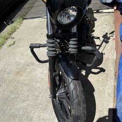 Harley Iron 1200 