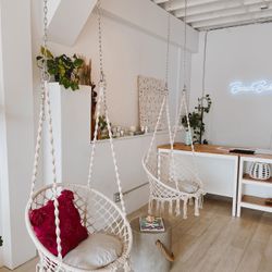 Hanging macrame Chairs With Chain And Hooks