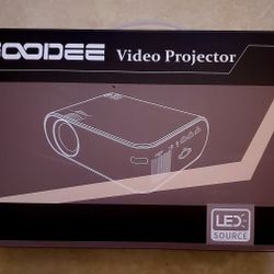 GOODEE Projector