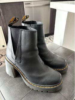 Doc Marten Chelsea Boots
