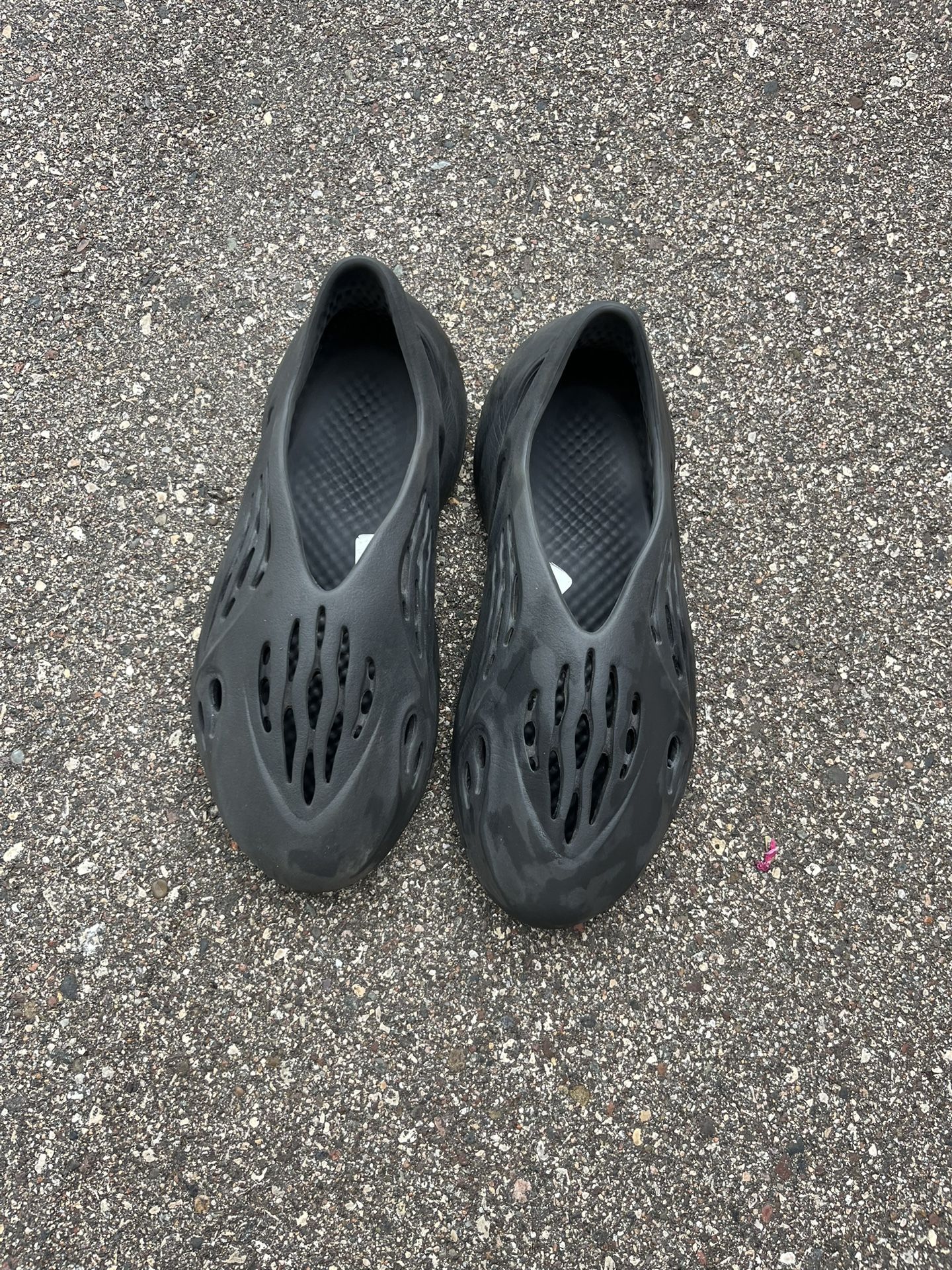 Foam Runners Size 12