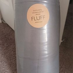 Very Nice Grey Queen Comforter