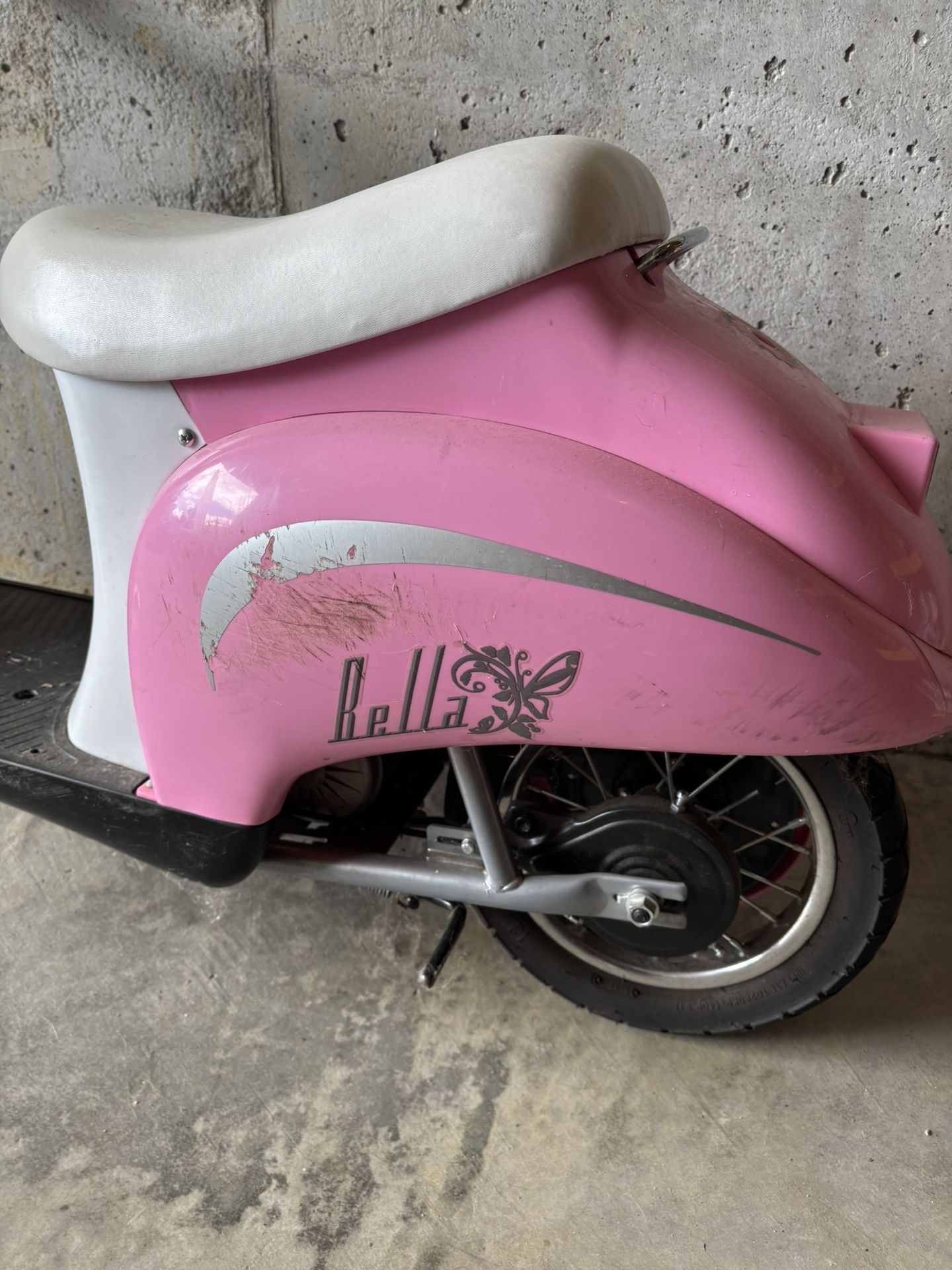 Pink Razor Bella Electric Scooter