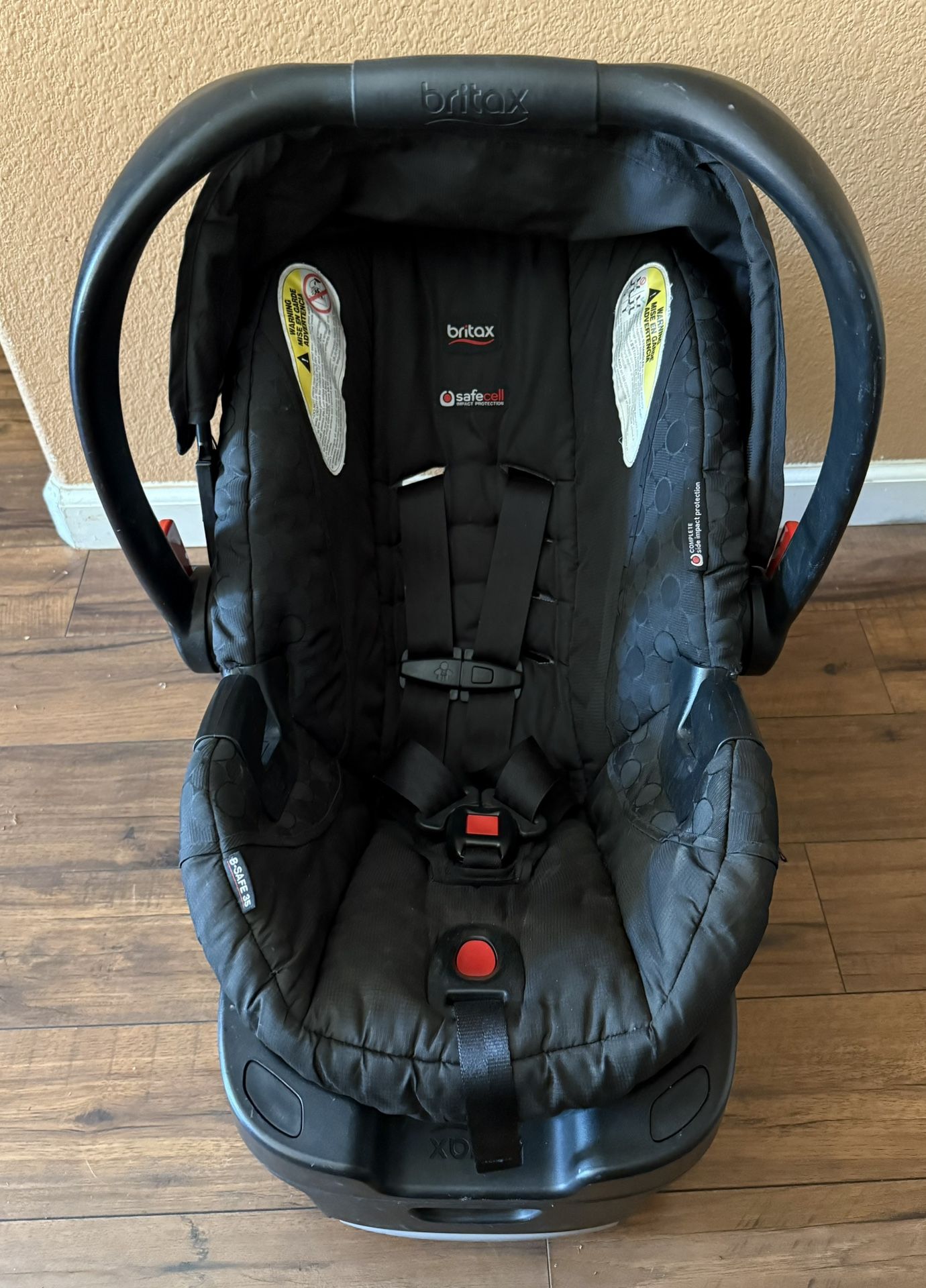 Britax B Safe 35 Infant Car Seat 35LBS